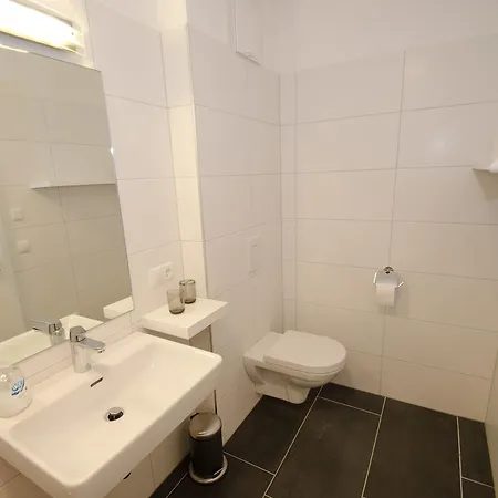 Finest Kitzblick Golf By In One Apartament