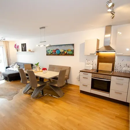 Finest Kitzblick Golf By In One Apartament Zell am See